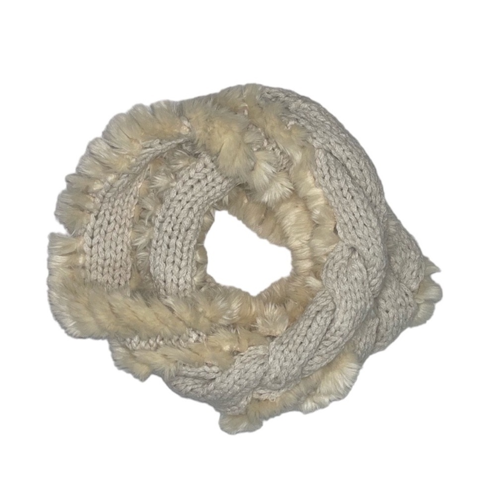 LOFT Women’s Cream Chunky Knit Scarf